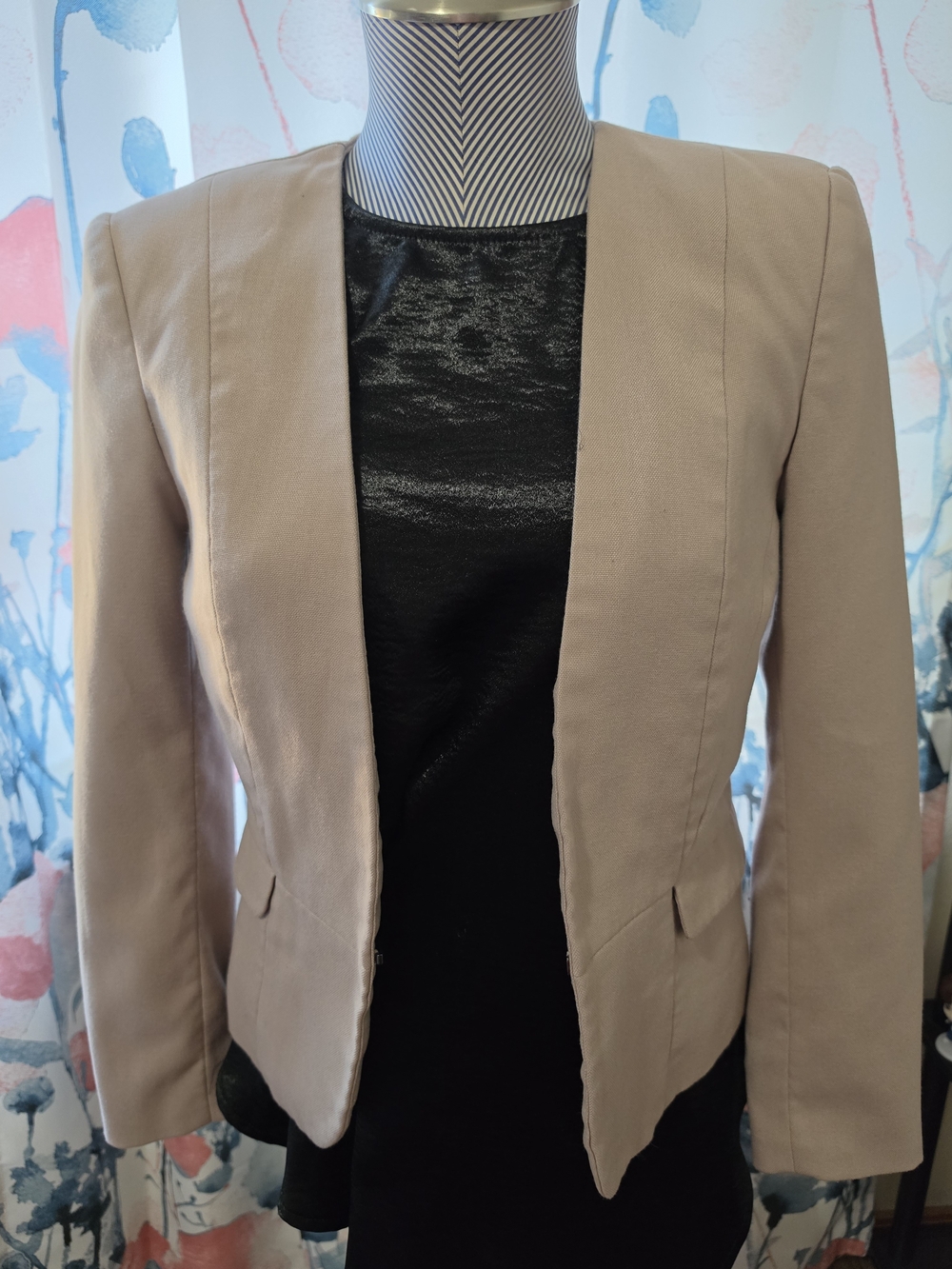 H&M Women's Open-Front Blazer Jacket in Beige
